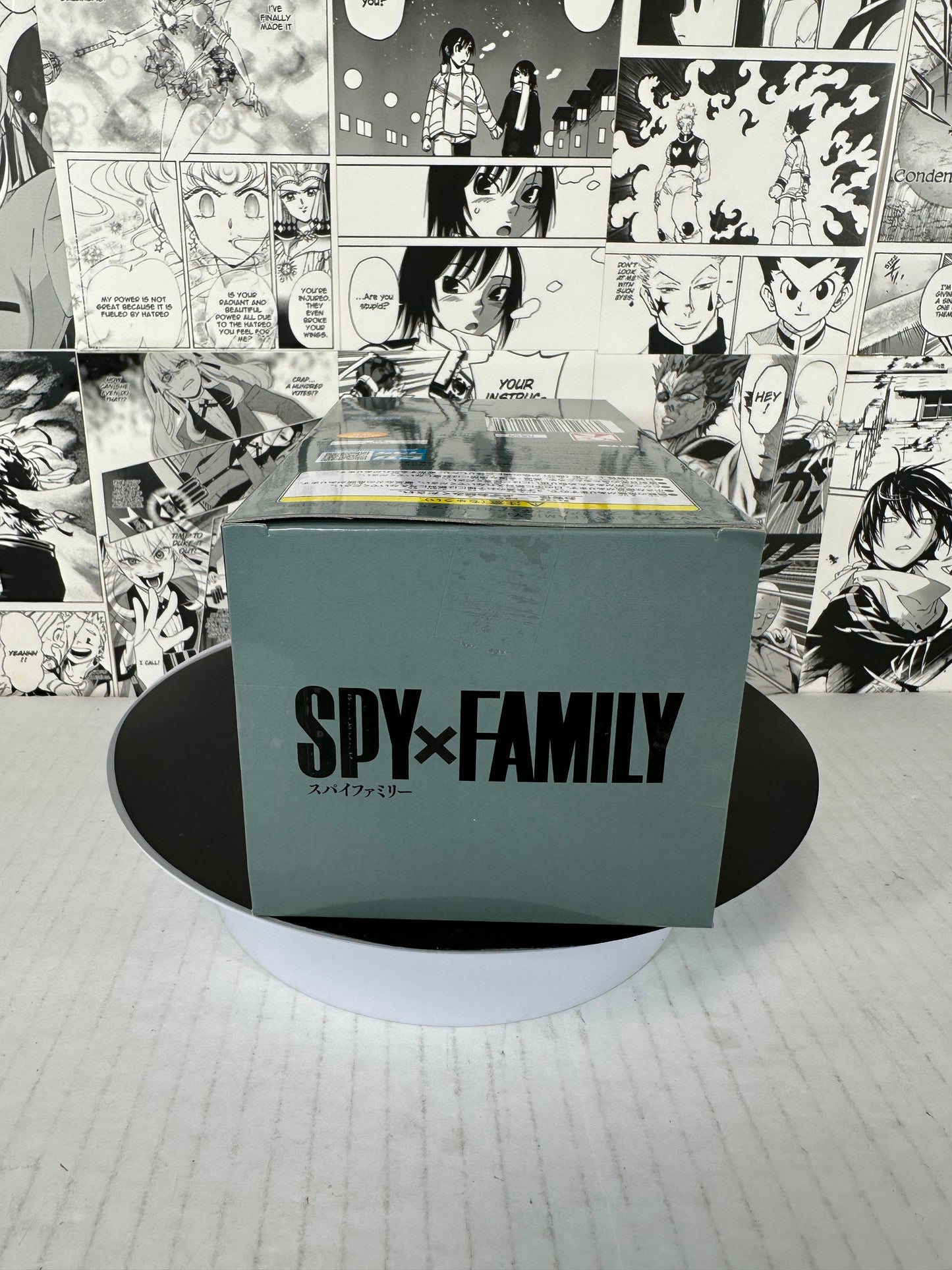 Spy X Family - Loid Forger perching figure