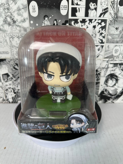 Attack on Titan - Levi Ackerman cleaning ver solar powered bobble head