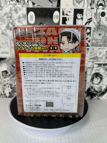 Attack on Titan - Levi Ackerman cleaning ver solar powered bobble head