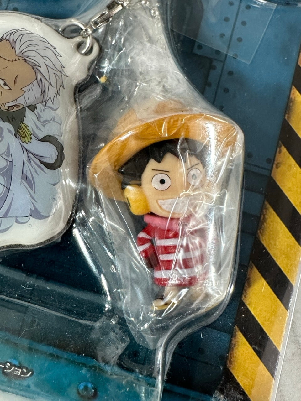 One piece - luffy punk hazard keychain charm 2013